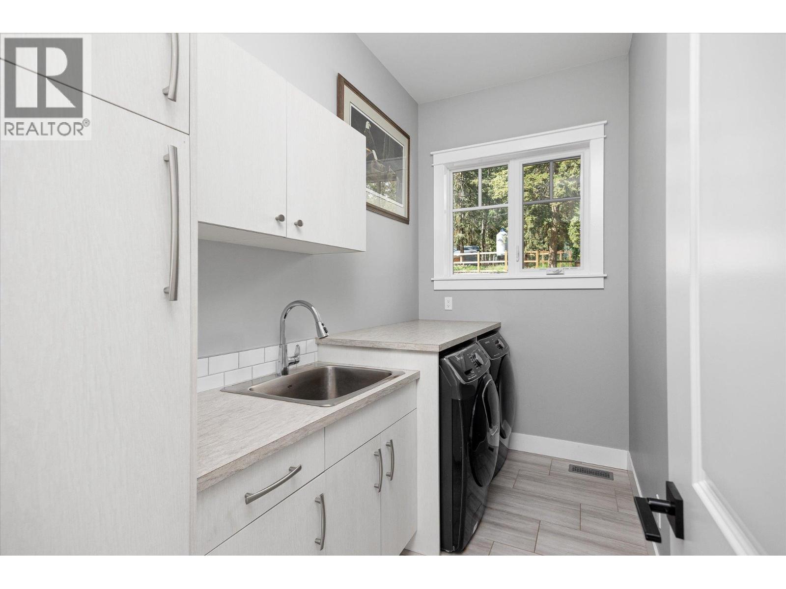 7844 Chew Road, Vernon