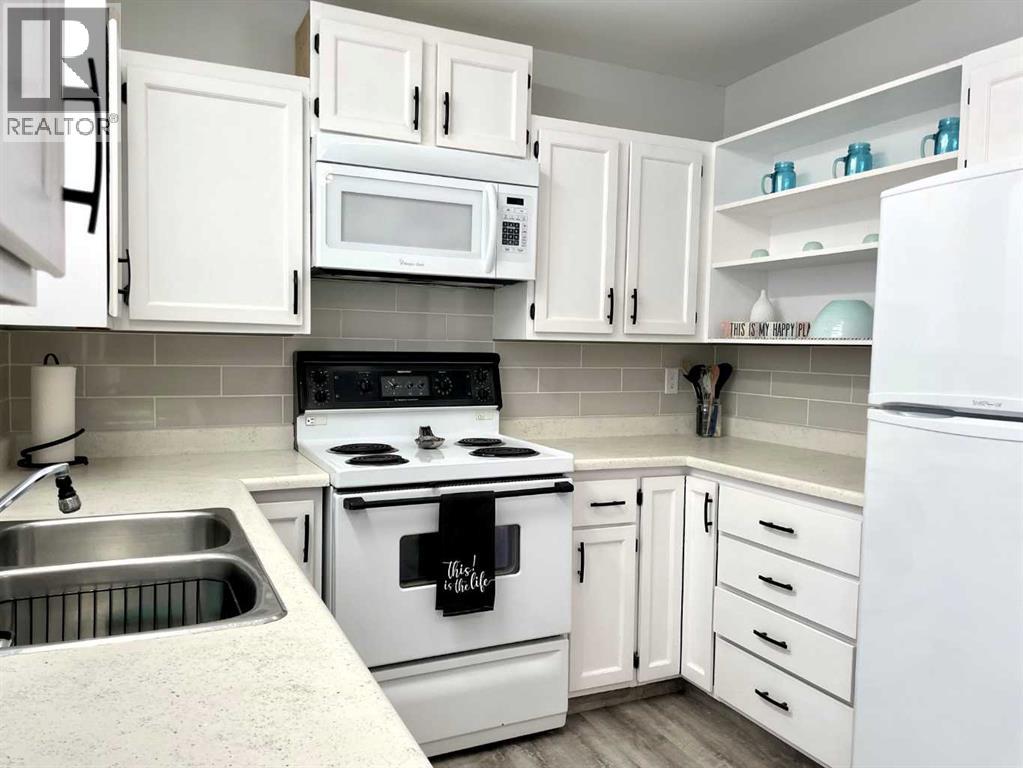 
          4516 45 Street
            <br/>
            <span>Rycroft</span>
            , 
            <span>AB</span>
             <span>T0H3A0</span>
         - Photo 15