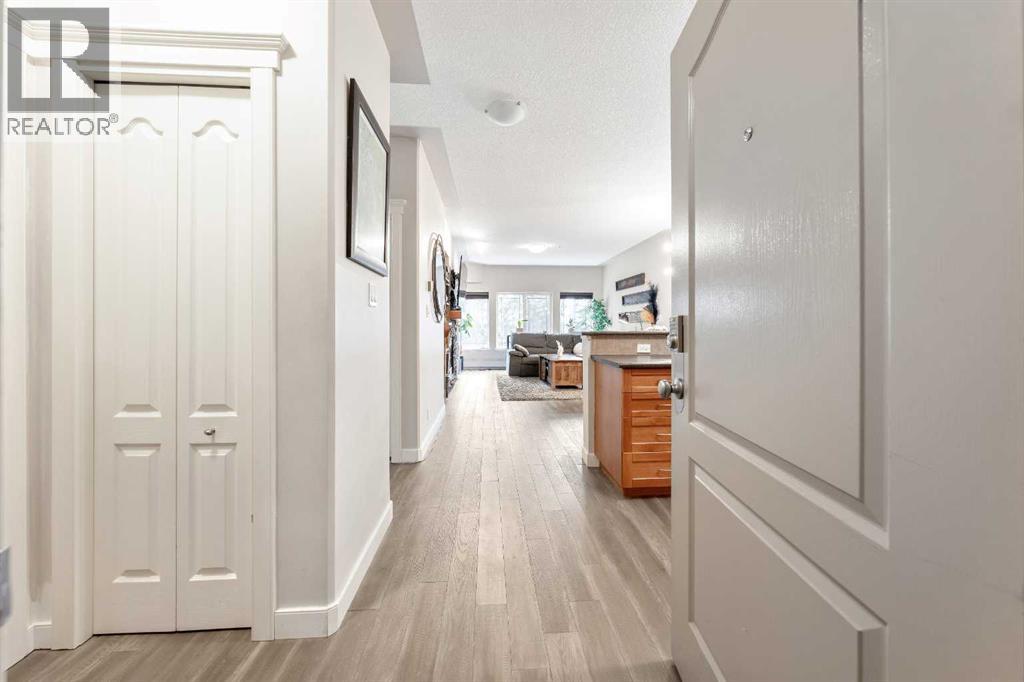 Single Family House for Sale in   Discovery Ridge Close SW Discovery Ridge Calgary 