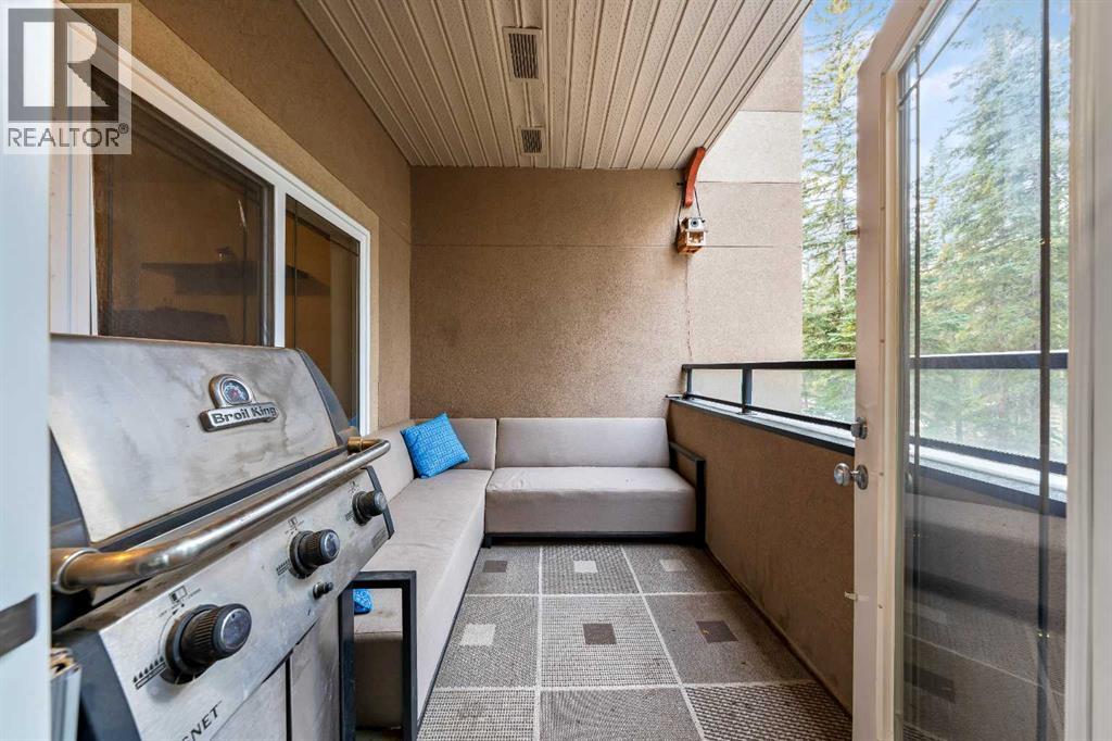 Single Family House for Sale in   Discovery Ridge Close SW Discovery Ridge Calgary 