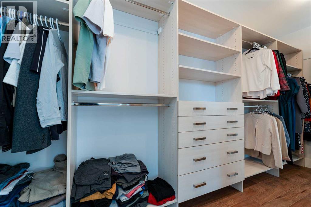 Single Family House for Sale in   Avenue NE Winston Heights/Mountview Calgary 