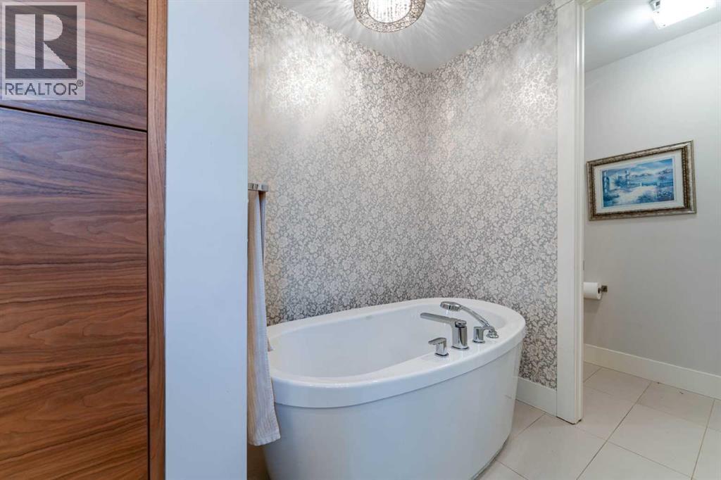 Single Family House for Sale in   Avenue NE Winston Heights/Mountview Calgary 