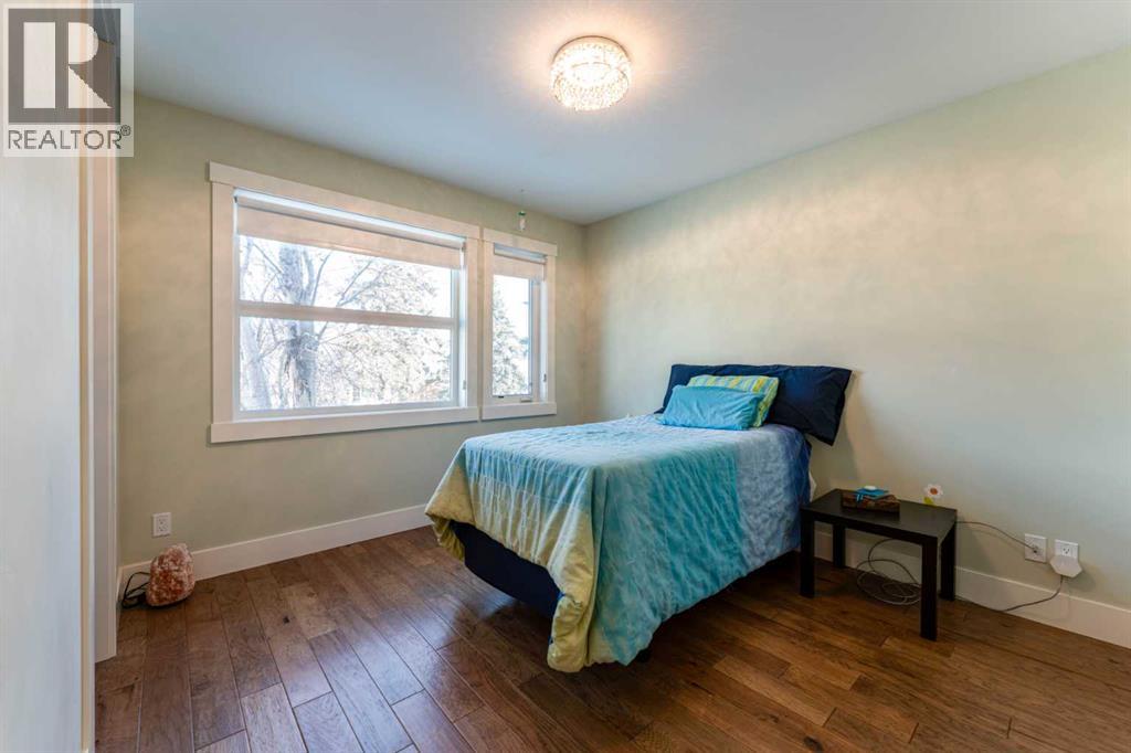 Single Family House for Sale in   Avenue NE Winston Heights/Mountview Calgary 