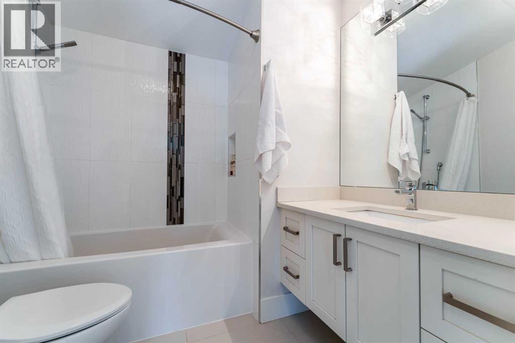 Single Family House for Sale in   Avenue NE Winston Heights/Mountview Calgary 