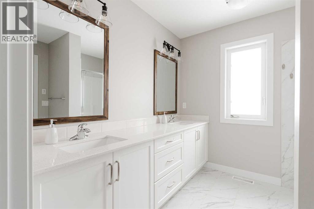 105 McGhee Street, Fort McMurray