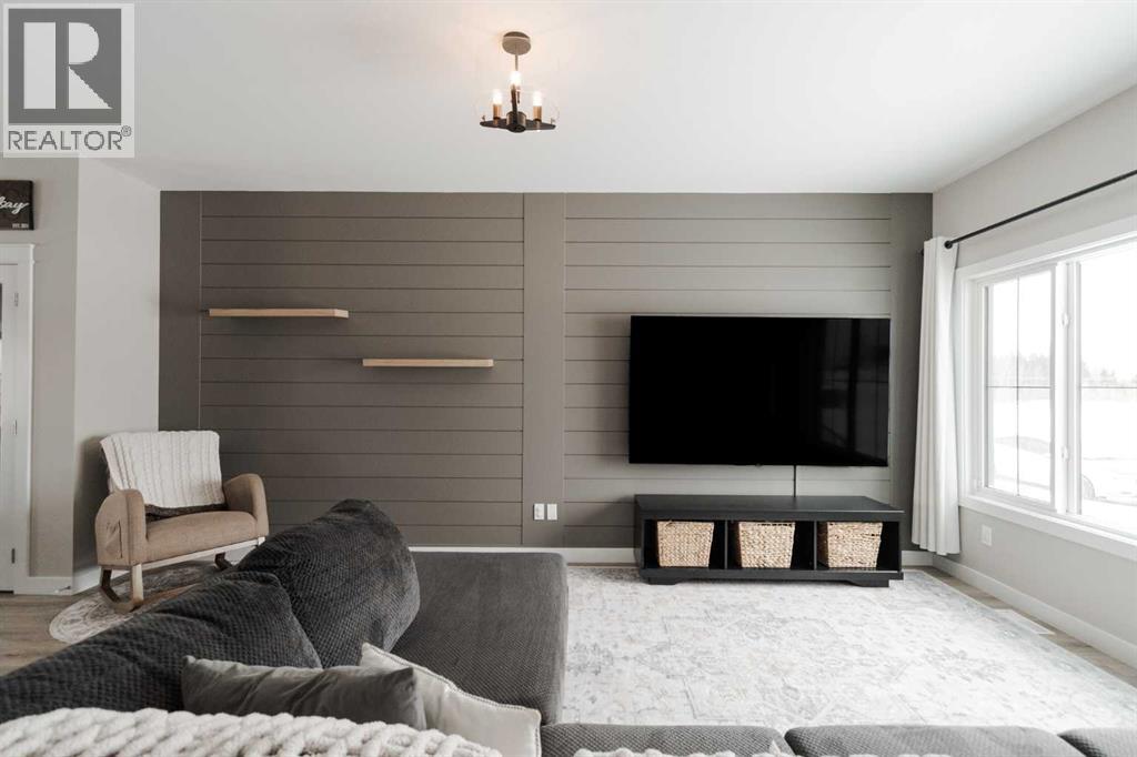 105 McGhee Street, Fort McMurray