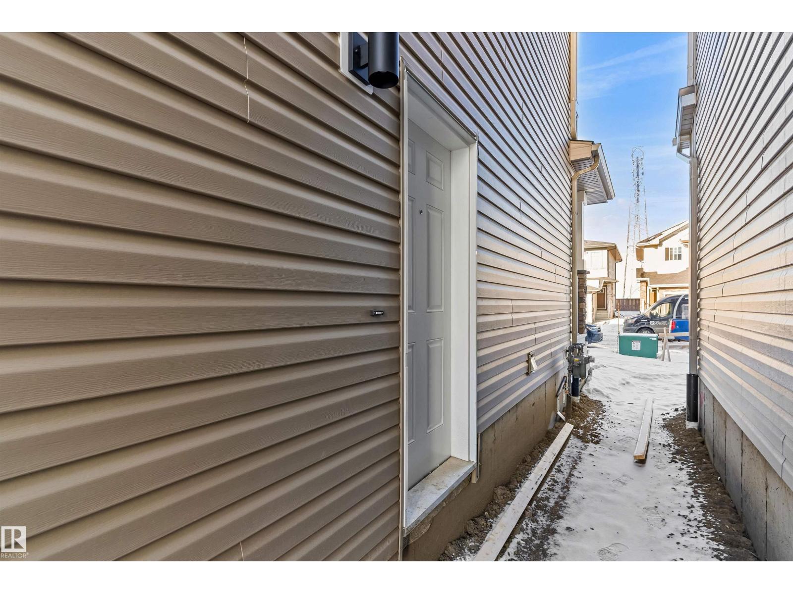 18863 29 AV NW - 37