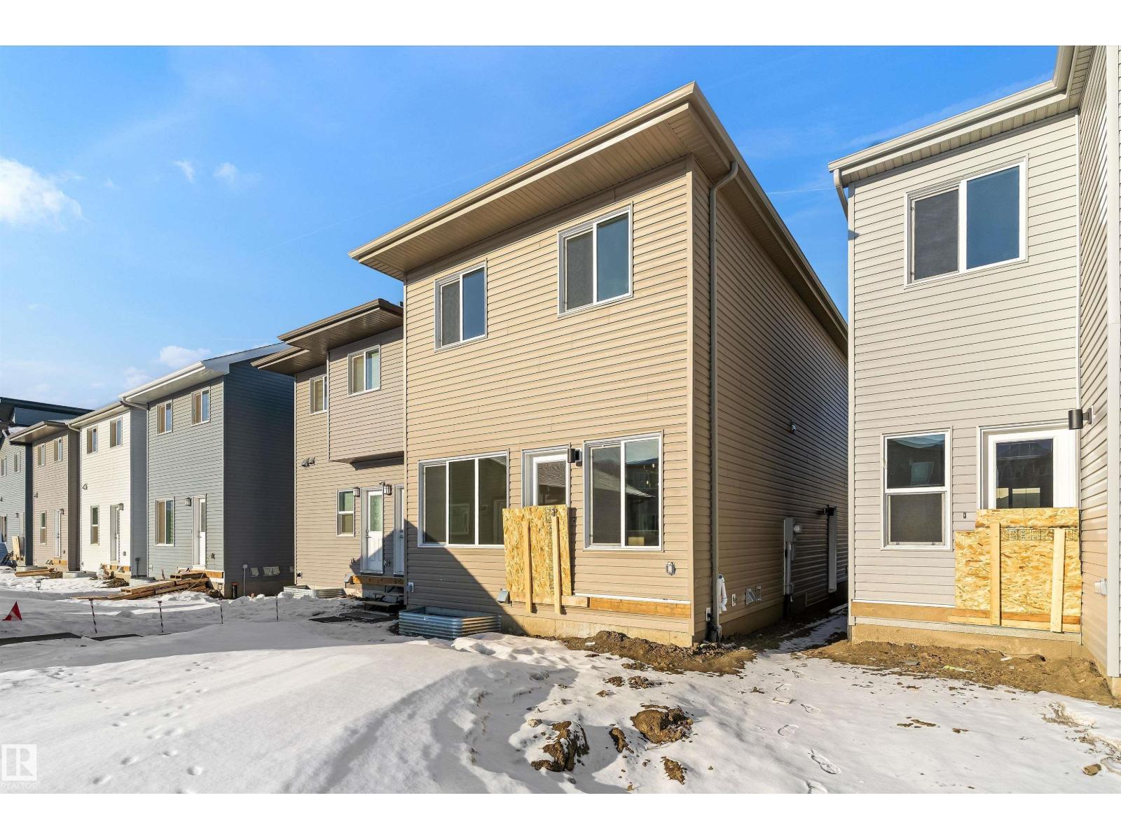 18863 29 AV NW - 38