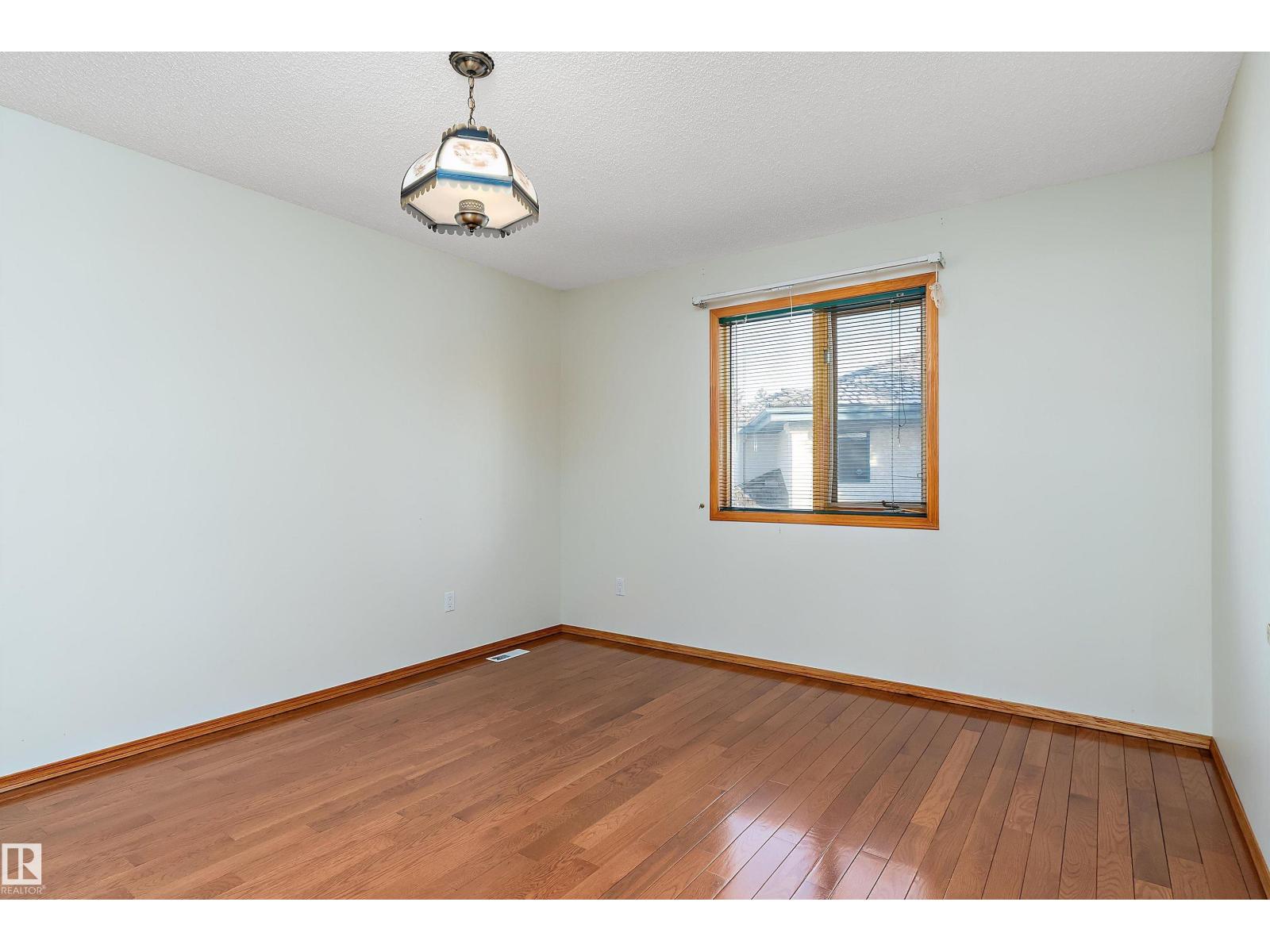 93 CORMACK CR NW, Edmonton