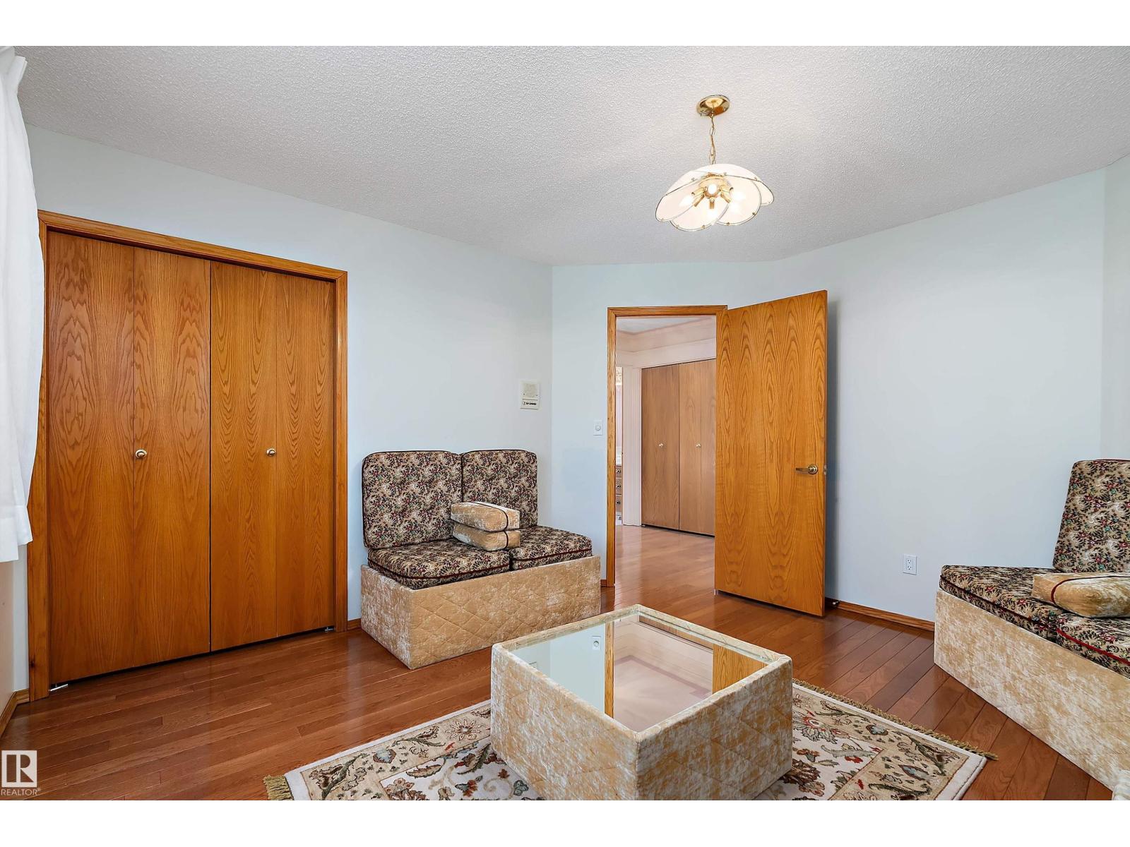 93 CORMACK CR NW, Edmonton