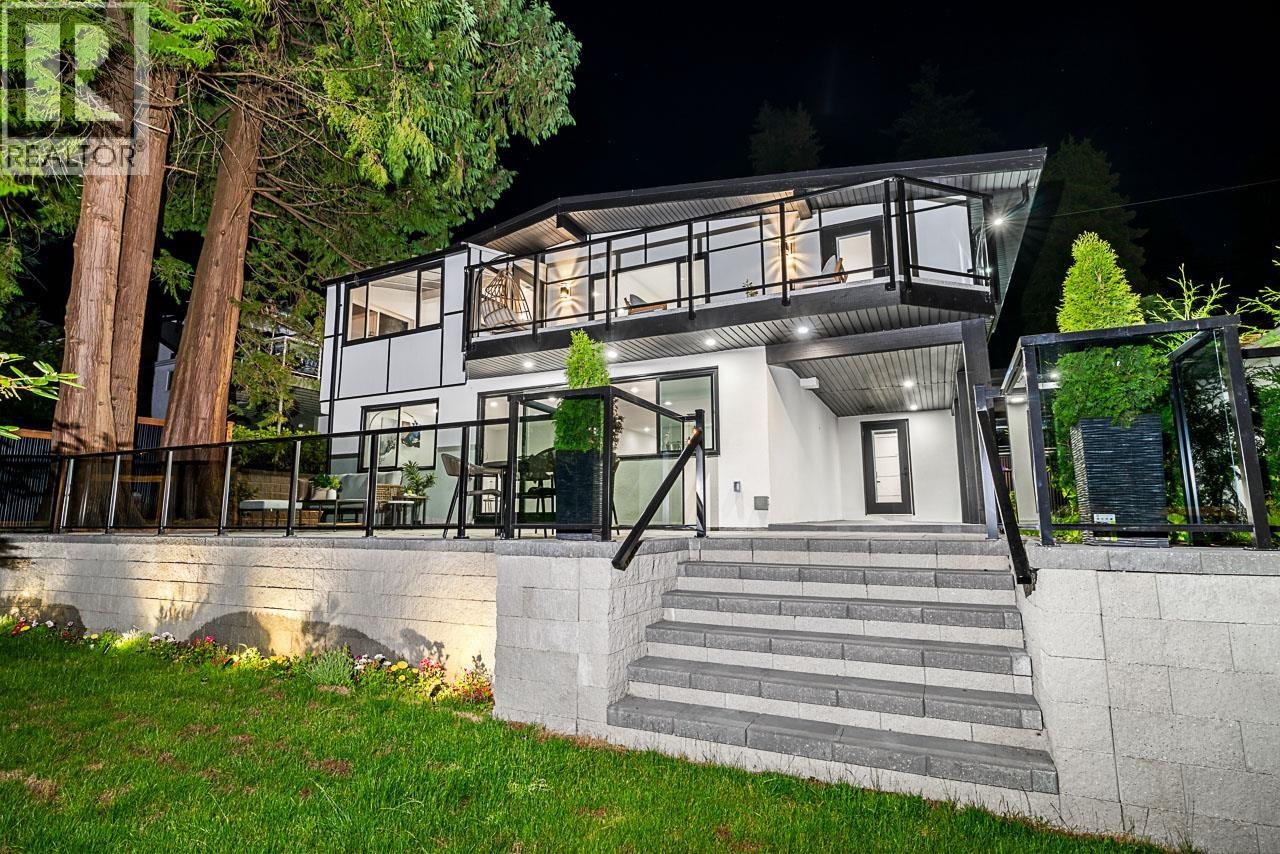 531 GREENWAY AVENUE, North Vancouver