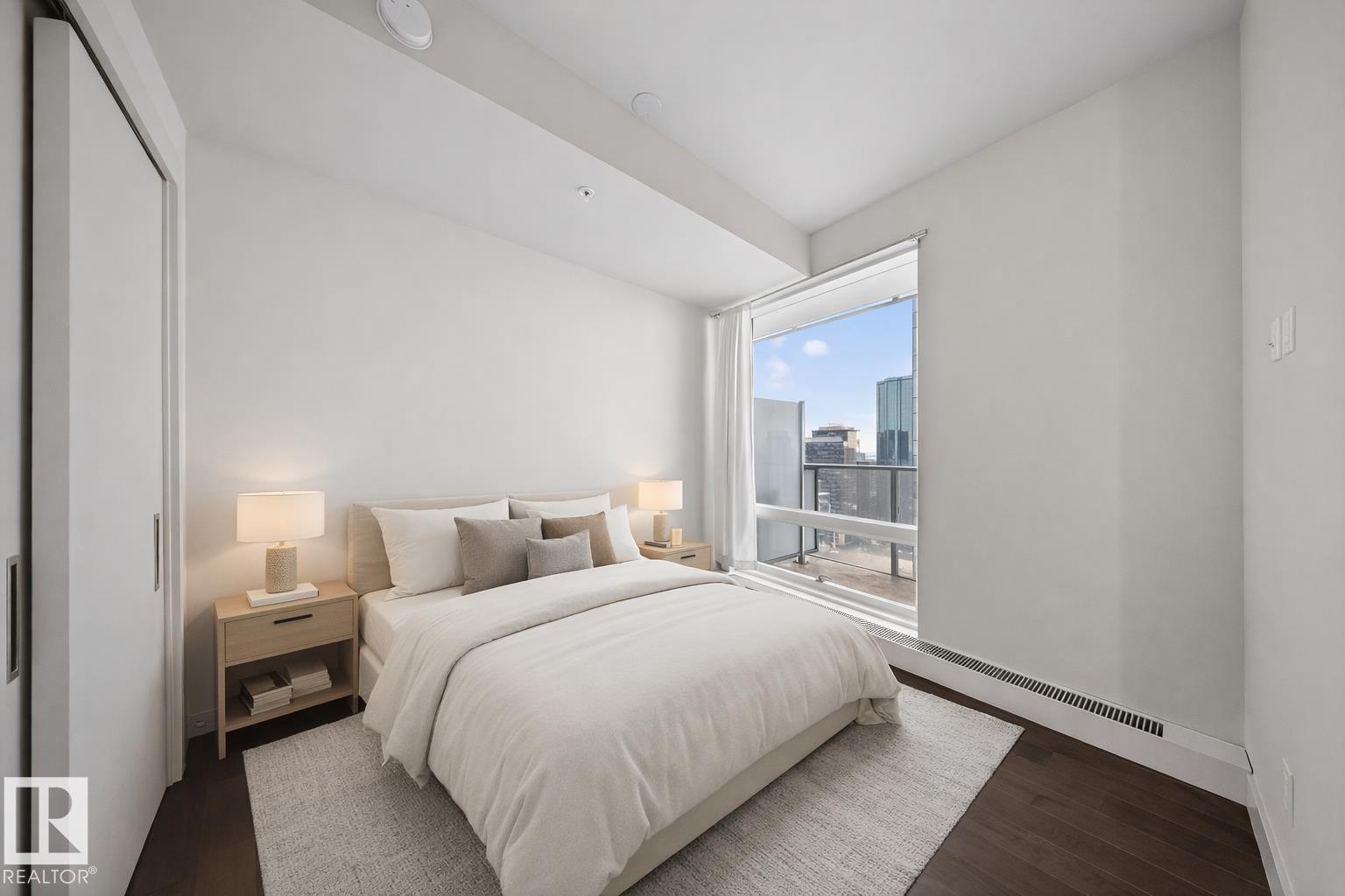 #2609 10360 102 ST NW - 17