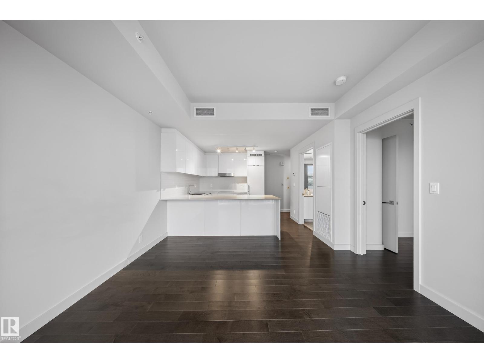 #2609 10360 102 ST NW - 20