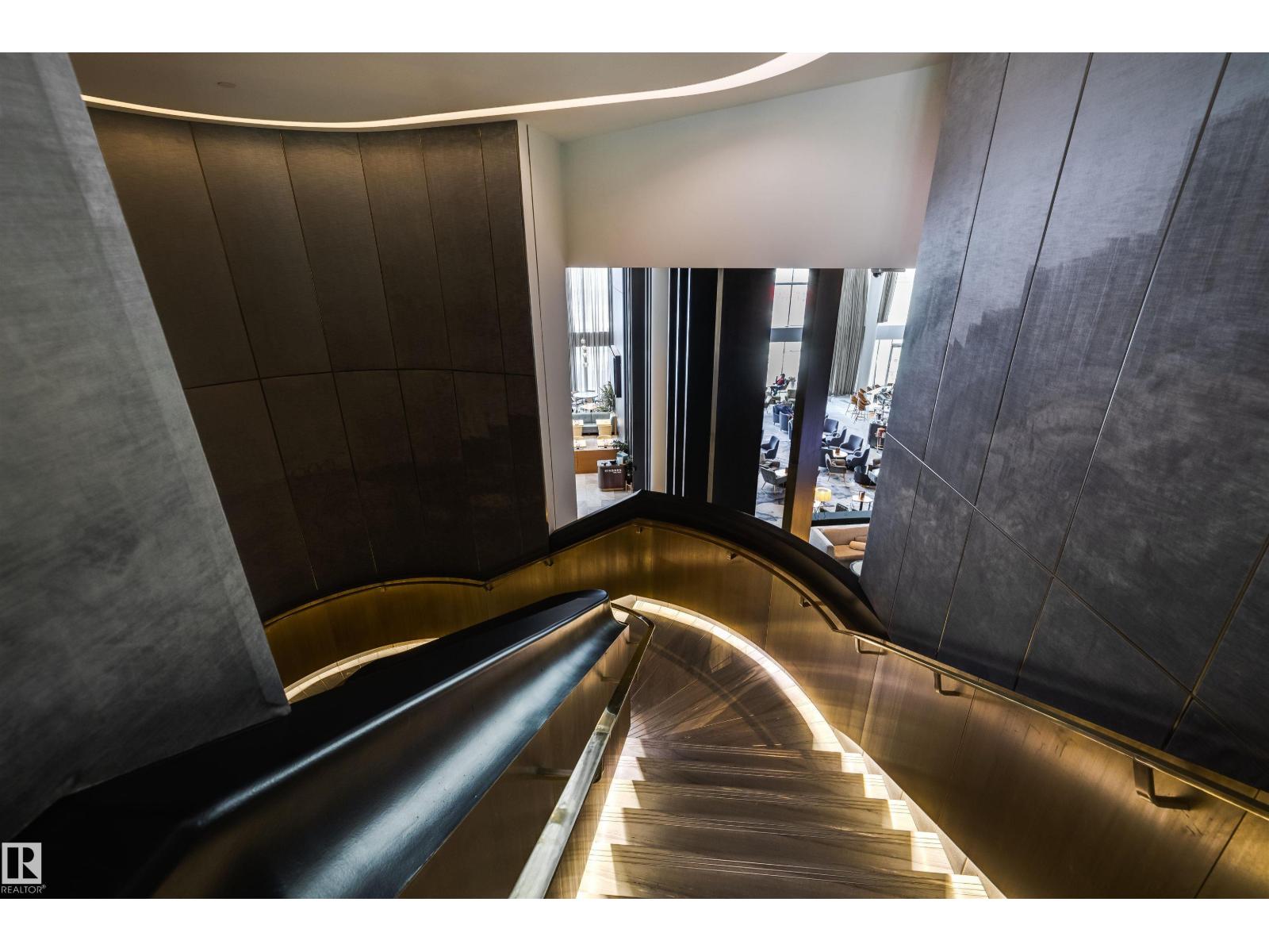 #2609 10360 102 ST NW - 36