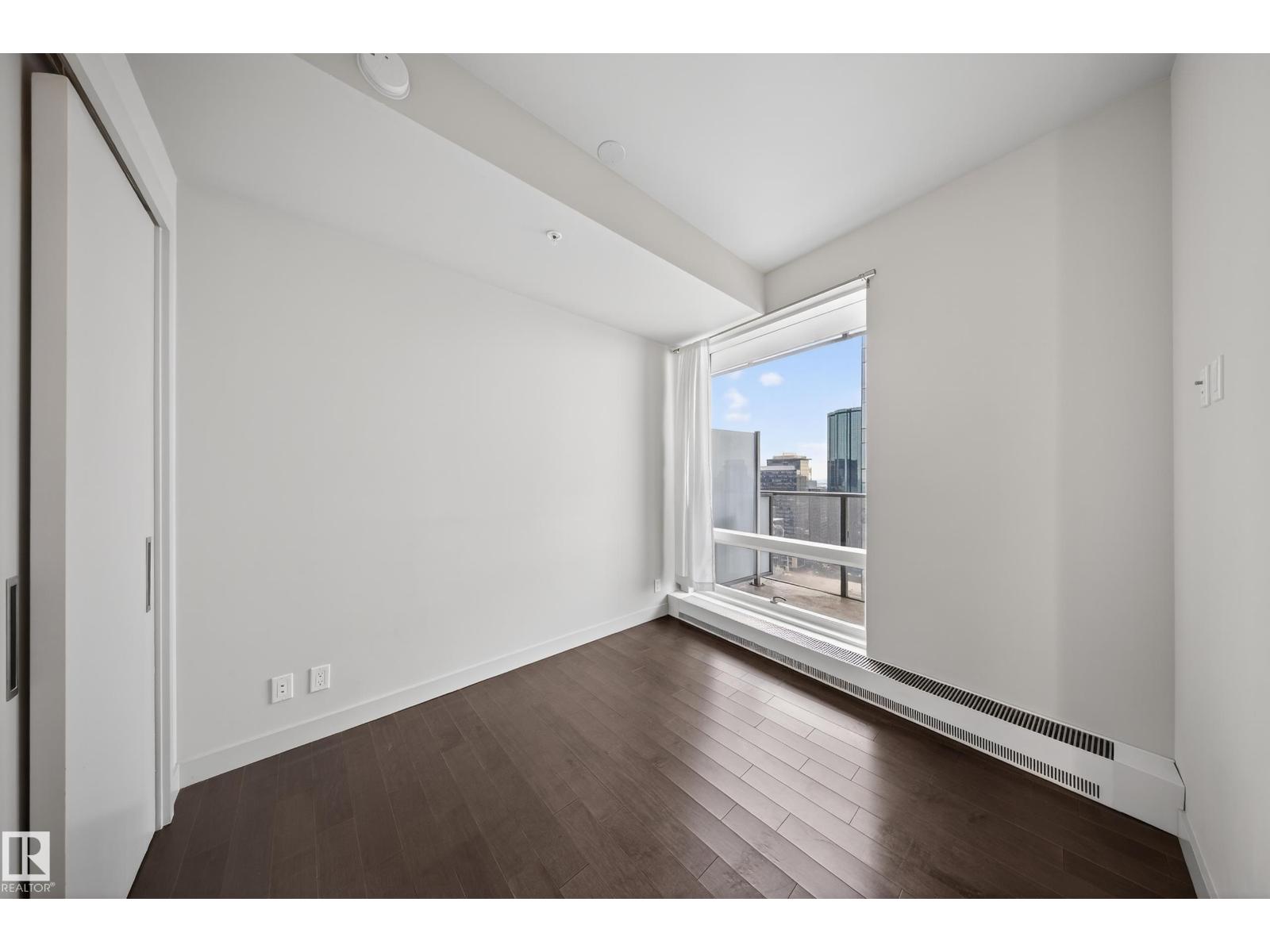 #2609 10360 102 ST NW - 18