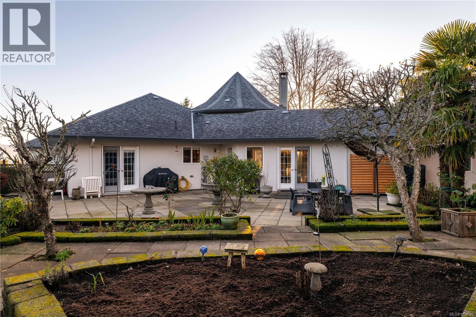  4690 Otter Point Place, Sooke