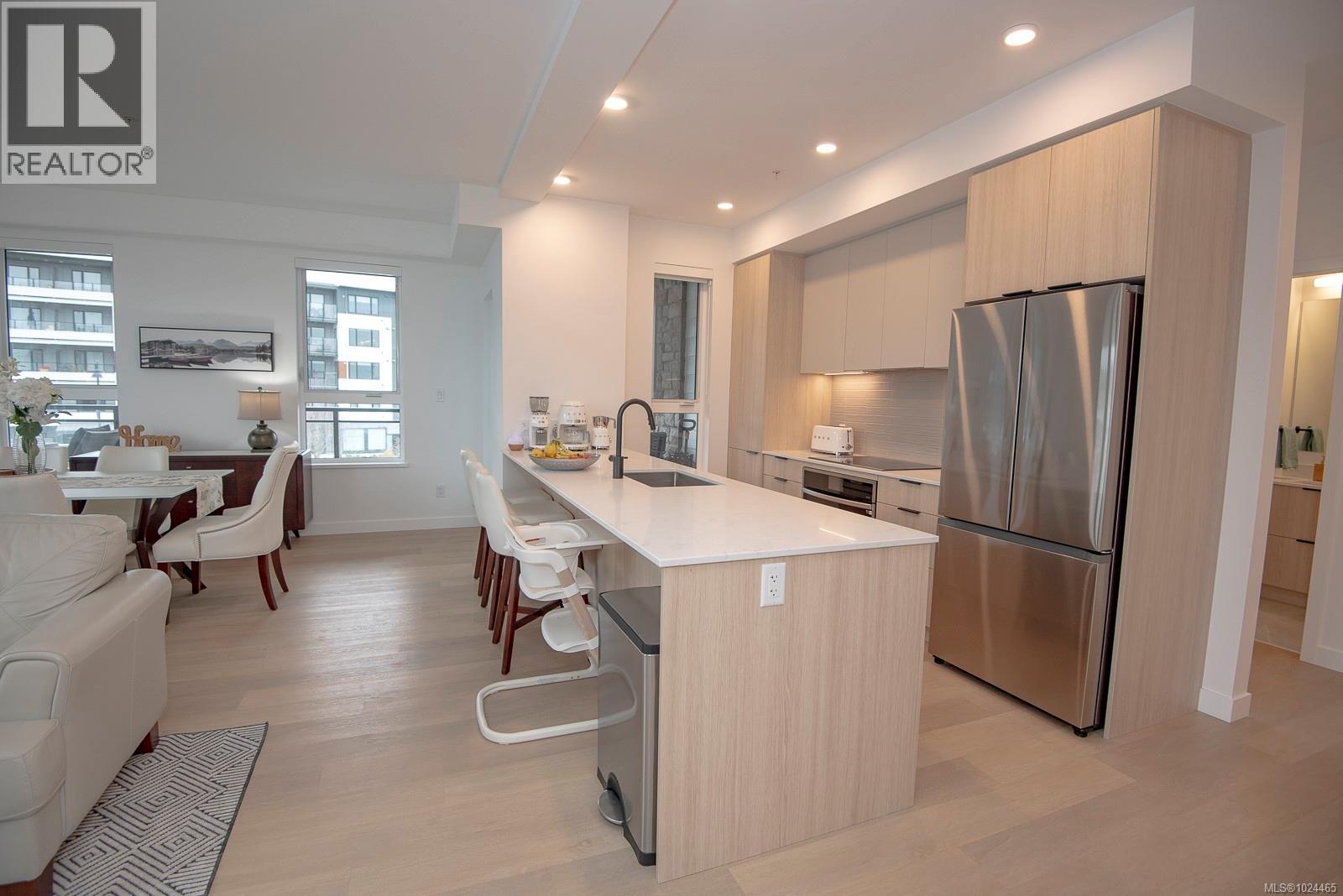 300 3564A Ryder Hesjedal Way, Colwood