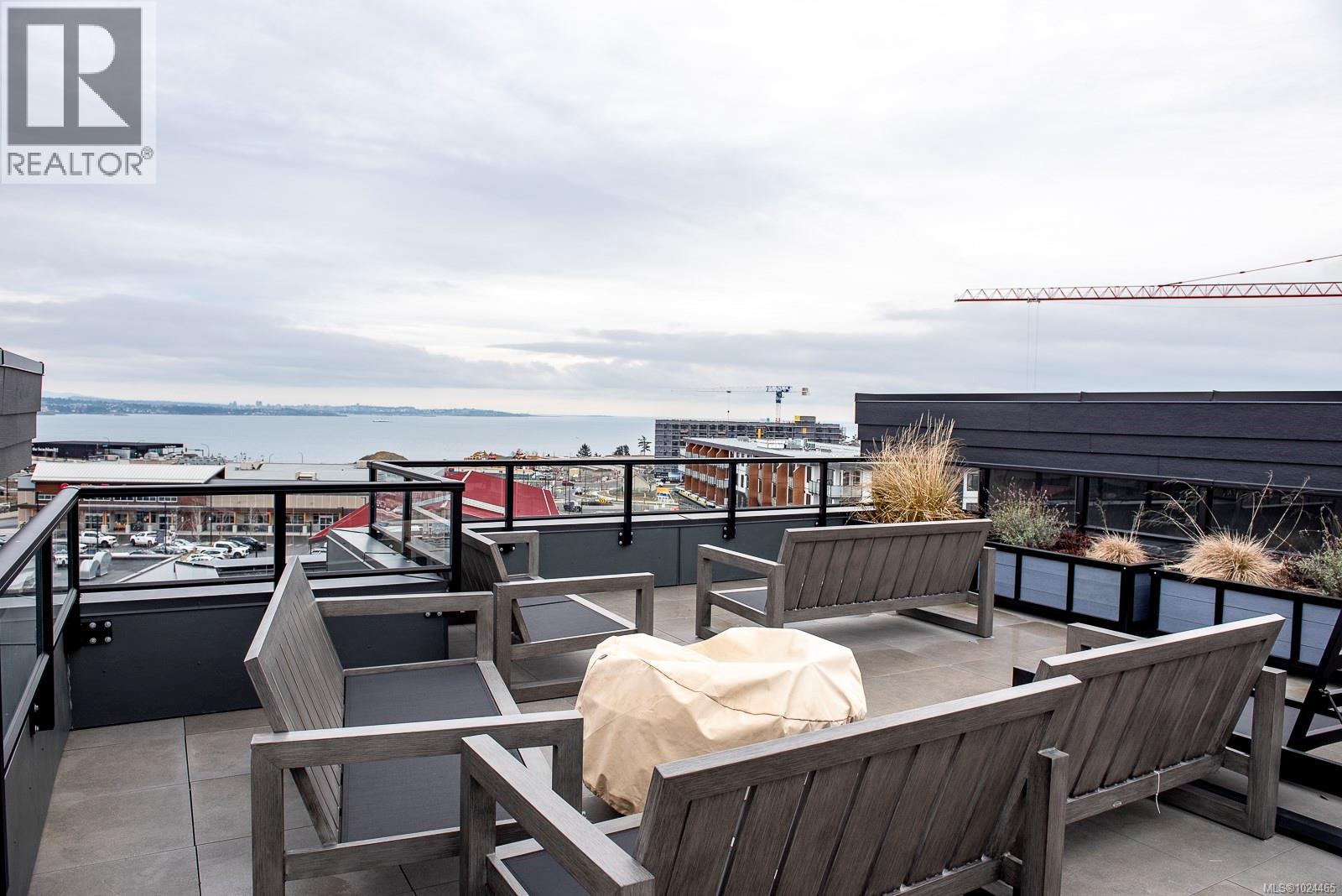 300 3564A Ryder Hesjedal Way, Colwood