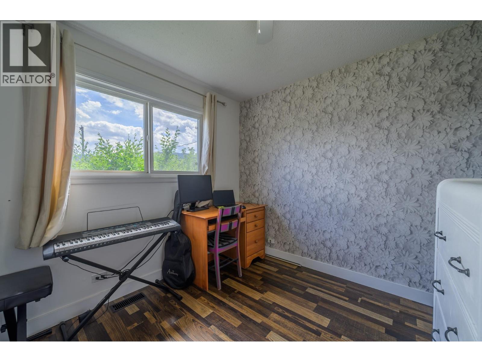 1040 MONCTON Avenue - 12