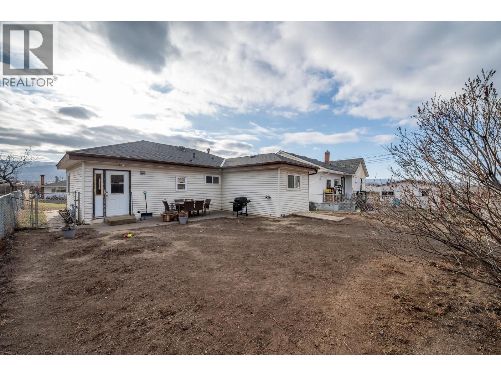 1040 MONCTON Avenue - 17