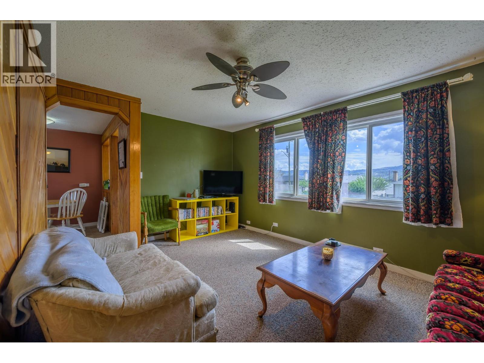 1040 MONCTON Avenue - 3