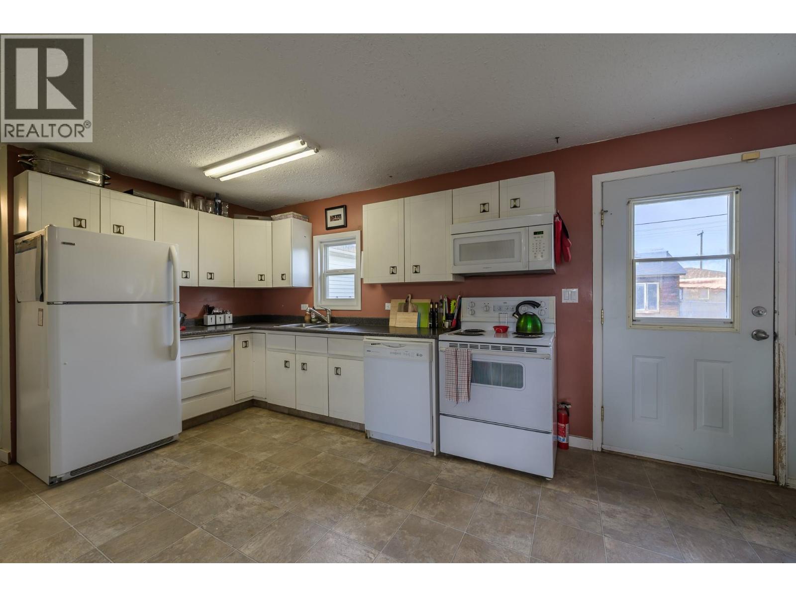 1040 MONCTON Avenue, Kamloops