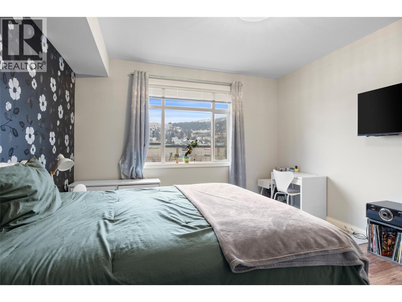 1390 HILLSIDE Drive Unit# 214, Kamloops