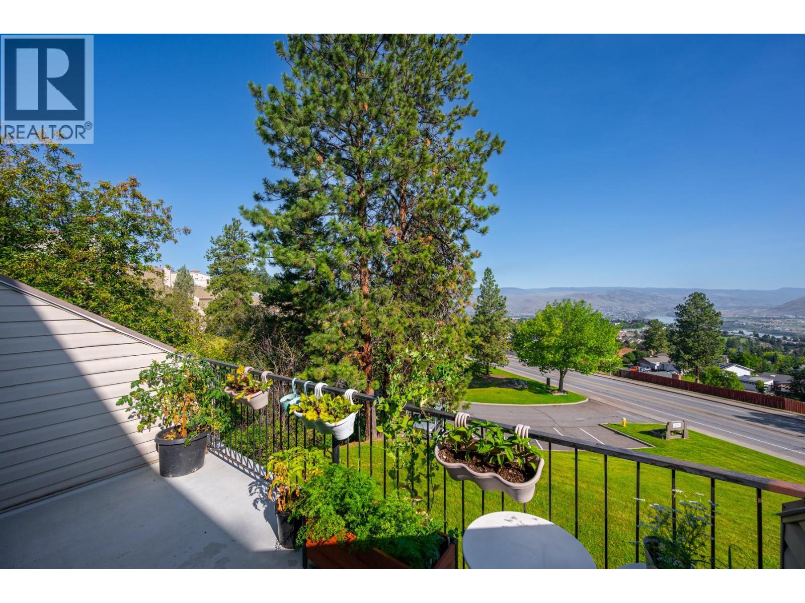 1750 Summit Drive Drive Unit# 80, Kamloops