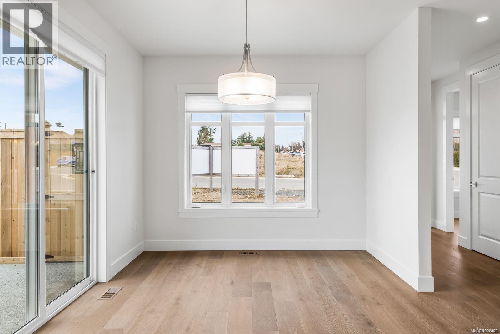 908 Ridgeline Blvd, Parksville