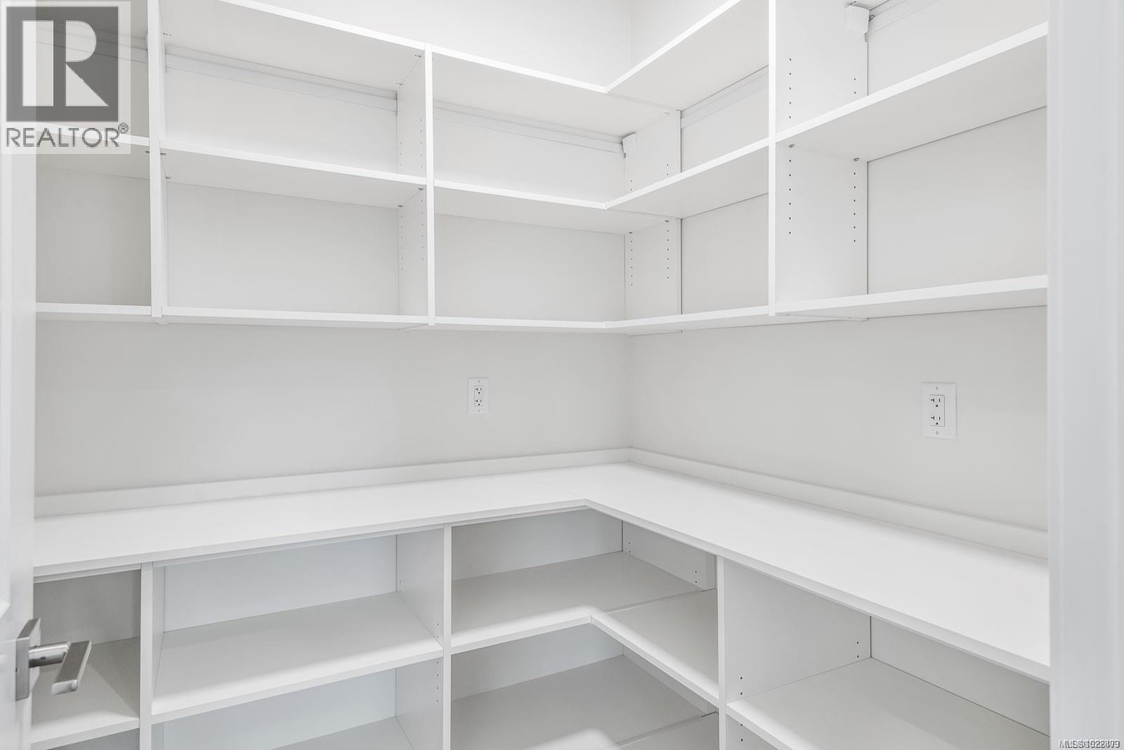 908 Ridgeline Blvd, Parksville