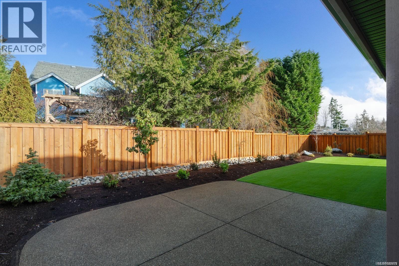 908 Ridgeline Blvd, Parksville