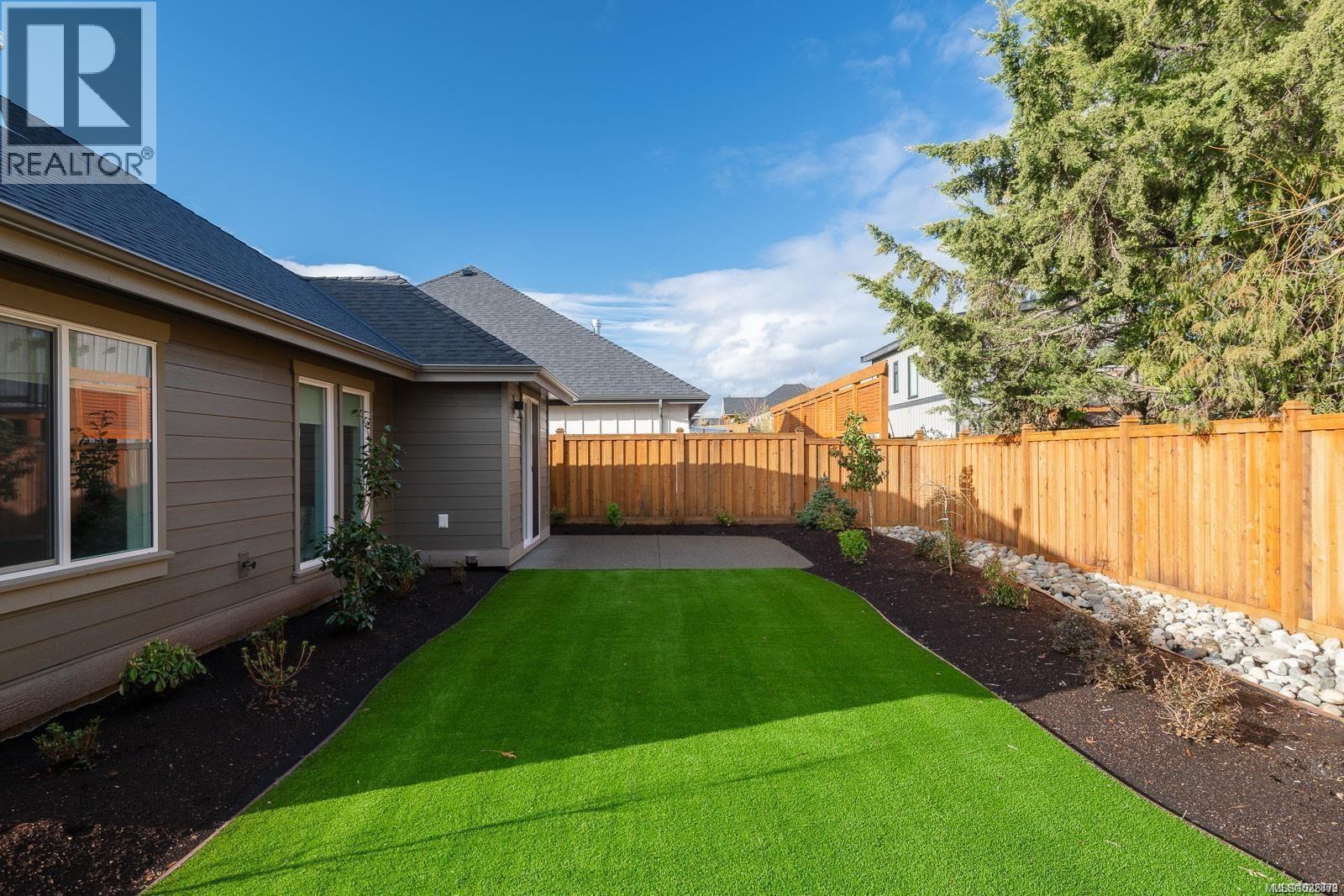 908 Ridgeline Blvd, Parksville