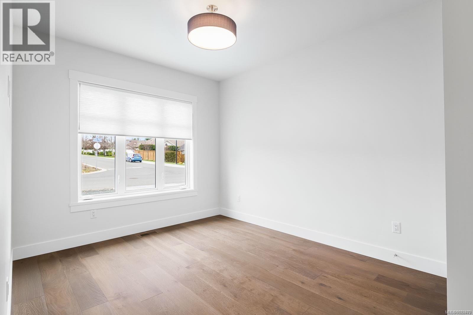 908 Ridgeline Blvd, Parksville