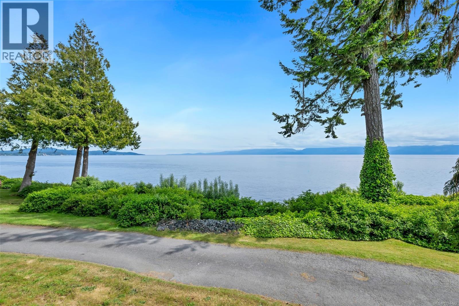 3 8177 West Coast Road, Sooke