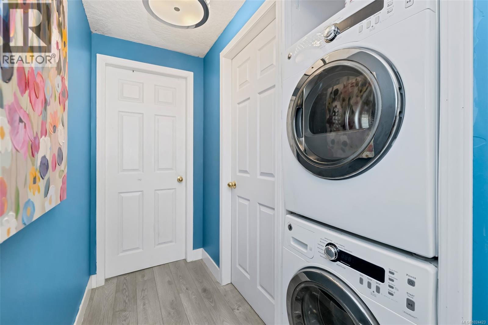 3 8177 West Coast Road, Sooke