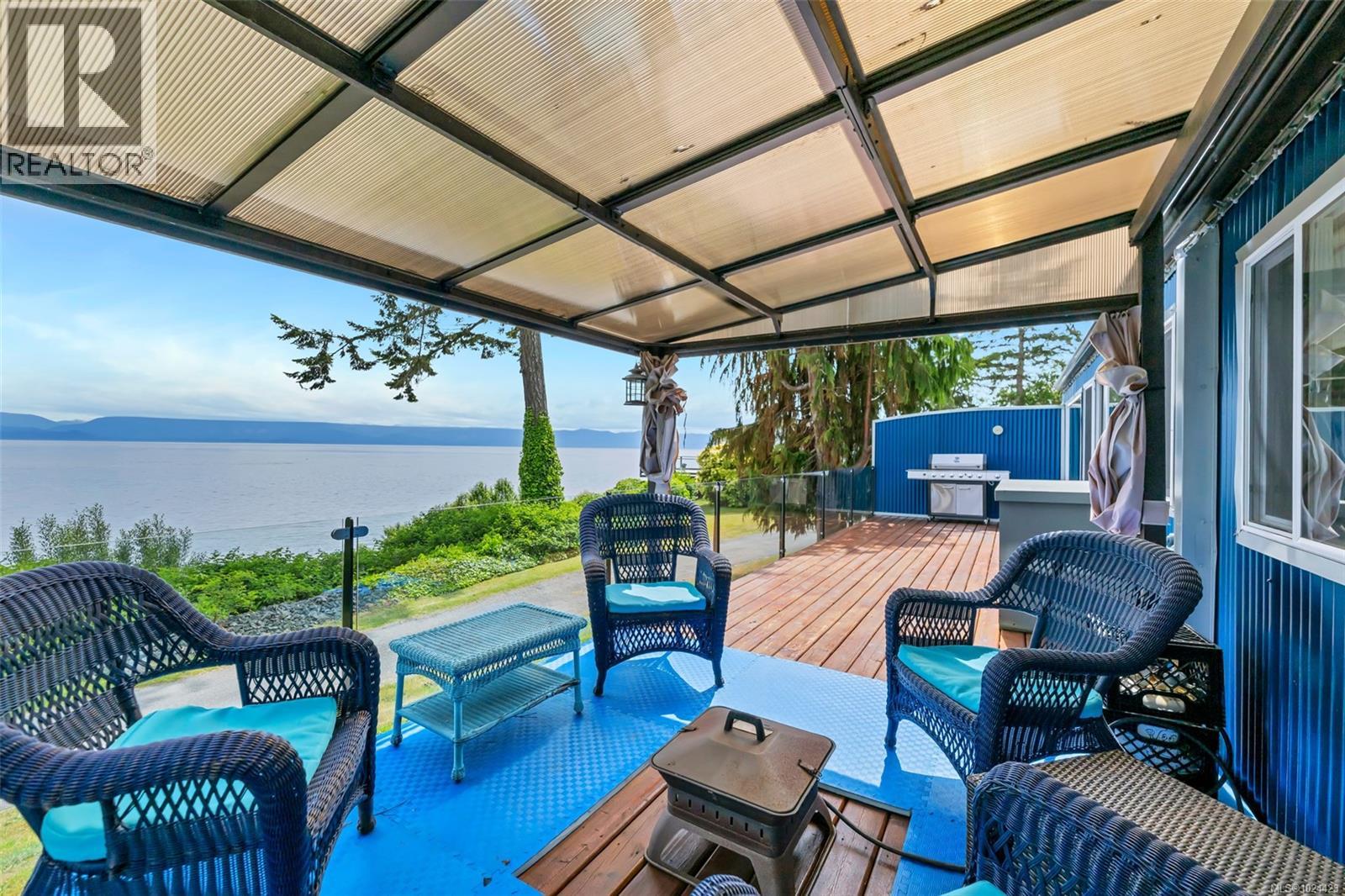 3 8177 West Coast Road, Sooke