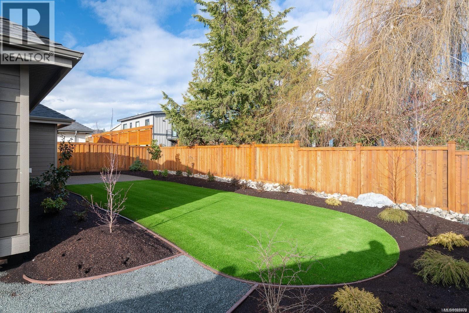 908 Ridgeline Blvd, Parksville