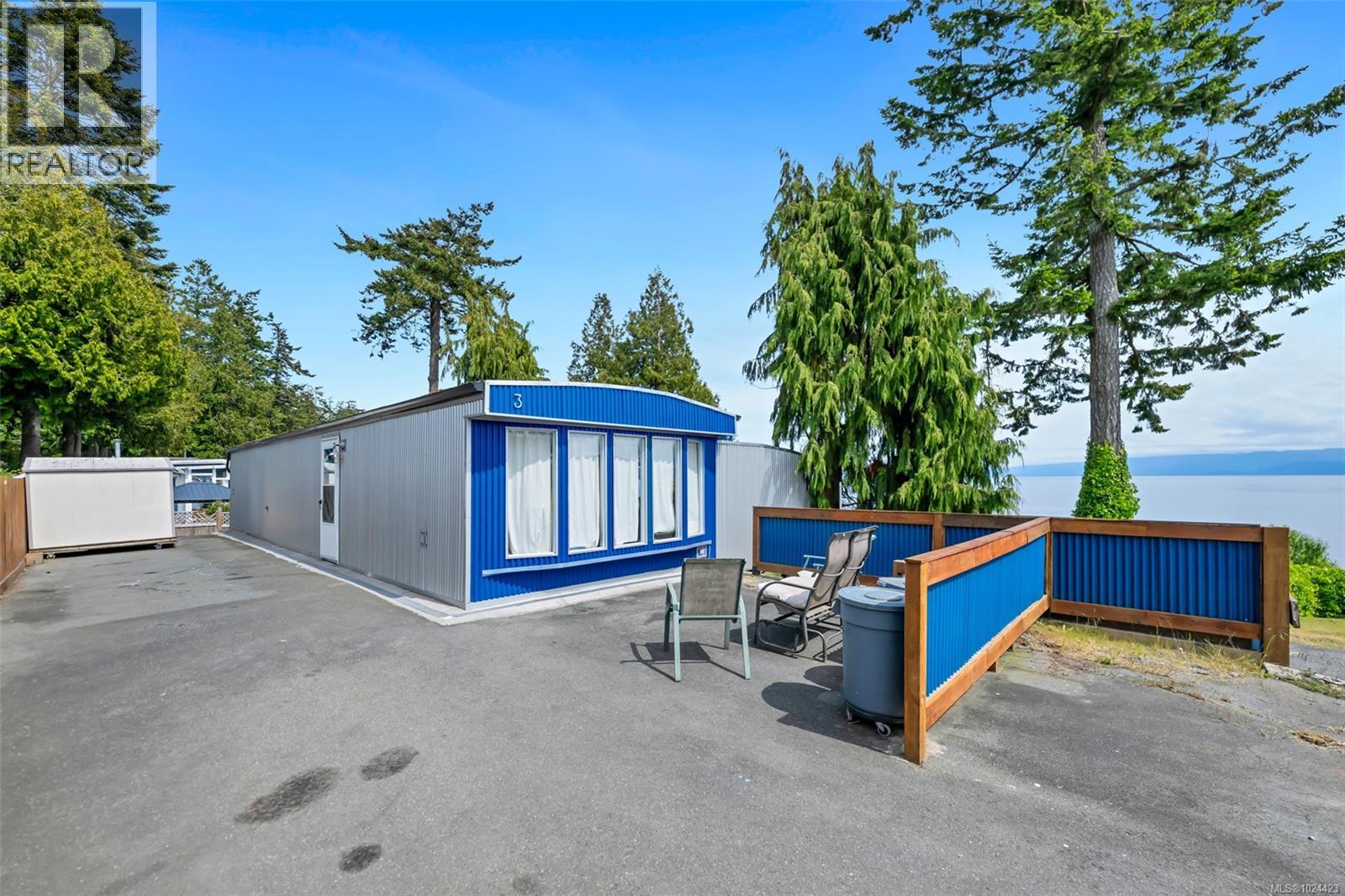 3 8177 West Coast Road, Sooke