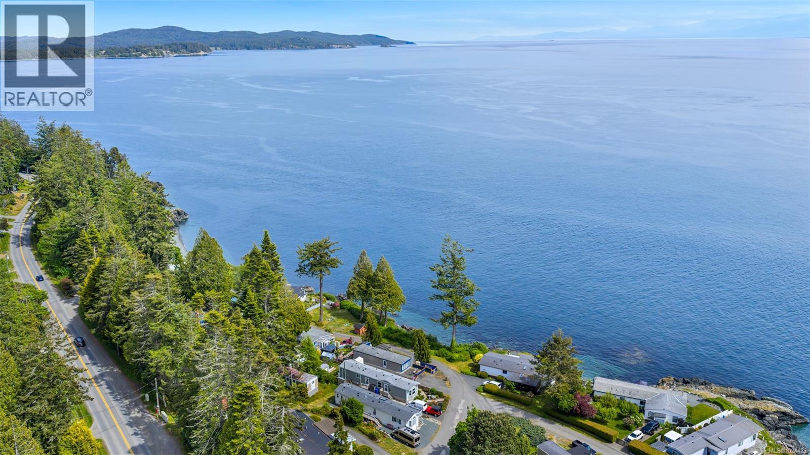 3 8177 West Coast Road, Sooke