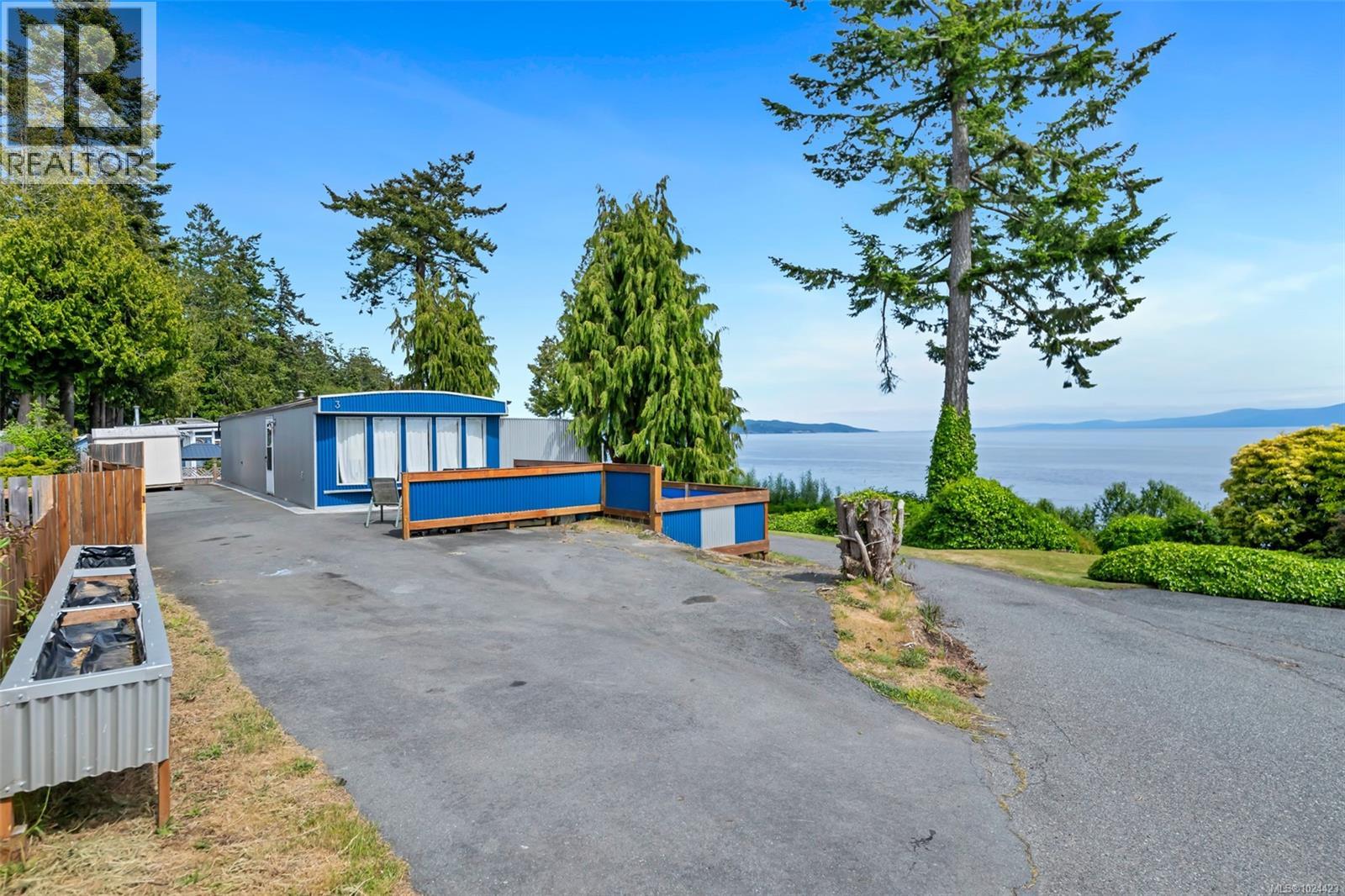 3 8177 West Coast Road, Sooke