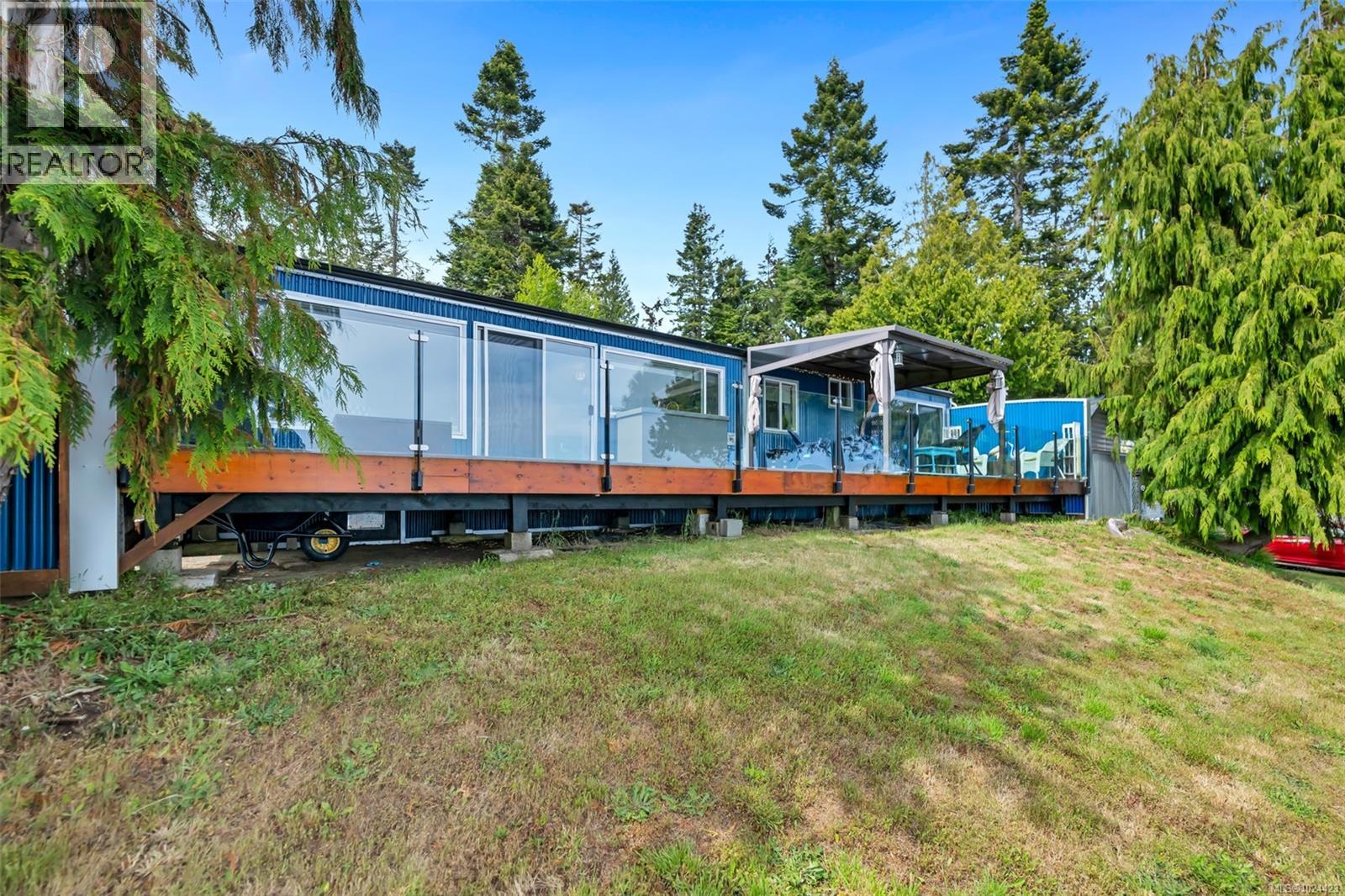 3 8177 West Coast Road, Sooke