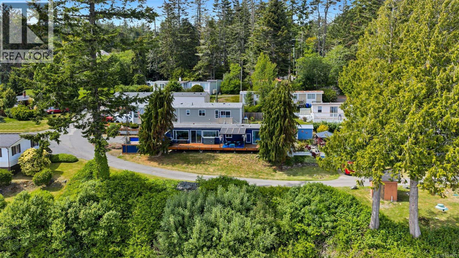 3 8177 West Coast Road, Sooke