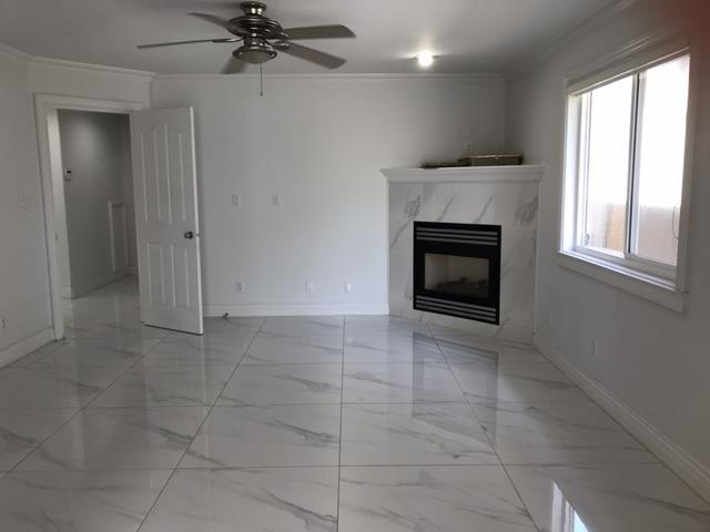 1388 LEE STREET, White Rock