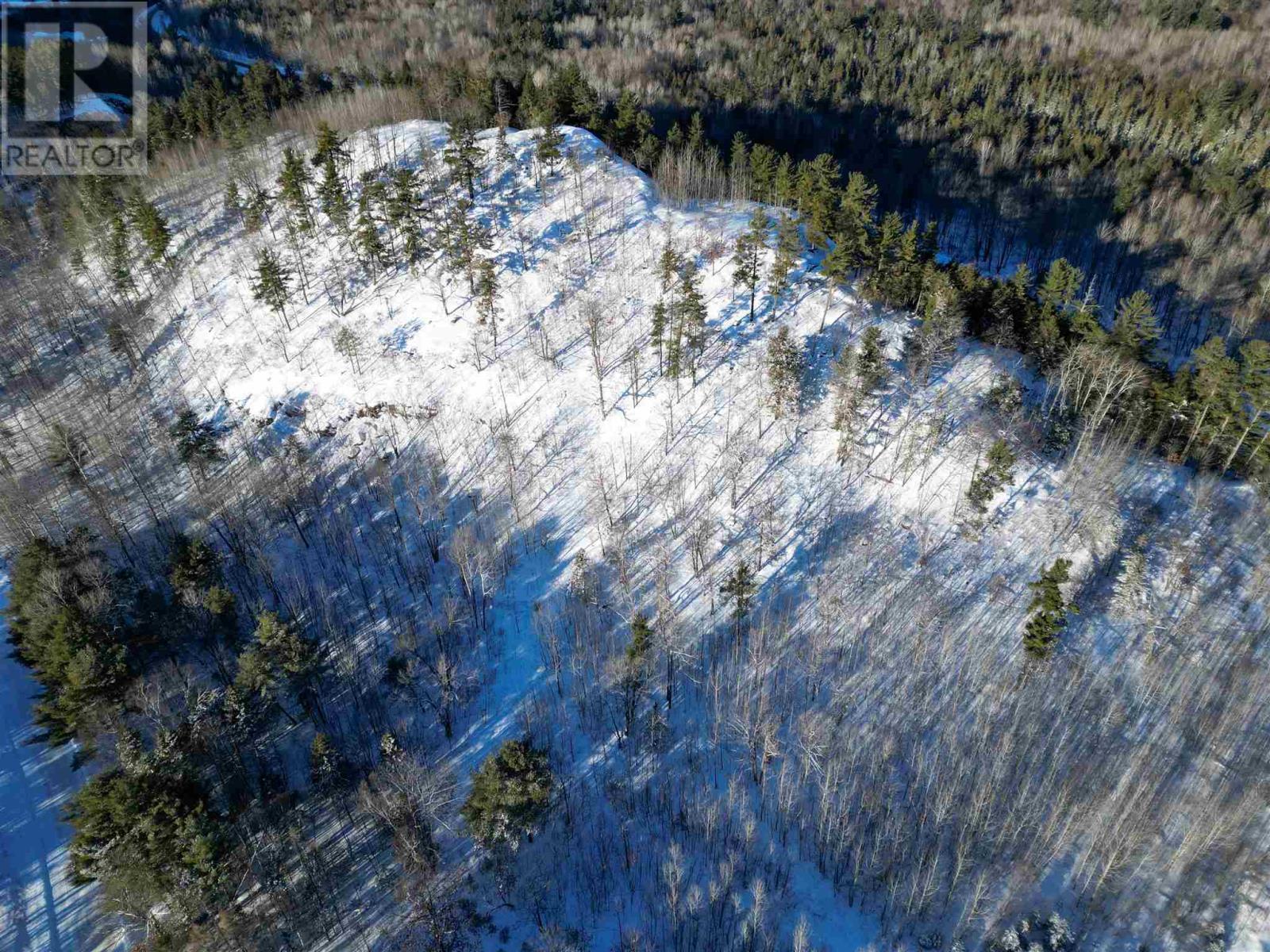 6-8 Robertson Road - Photo 4 of 18, Iron Bridge, Ontario