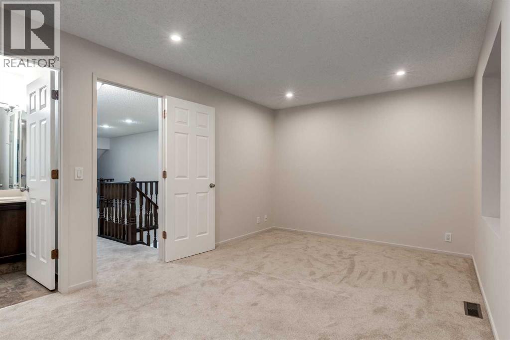 Single Family House for Sale in    Street SW Woodbine Calgary 