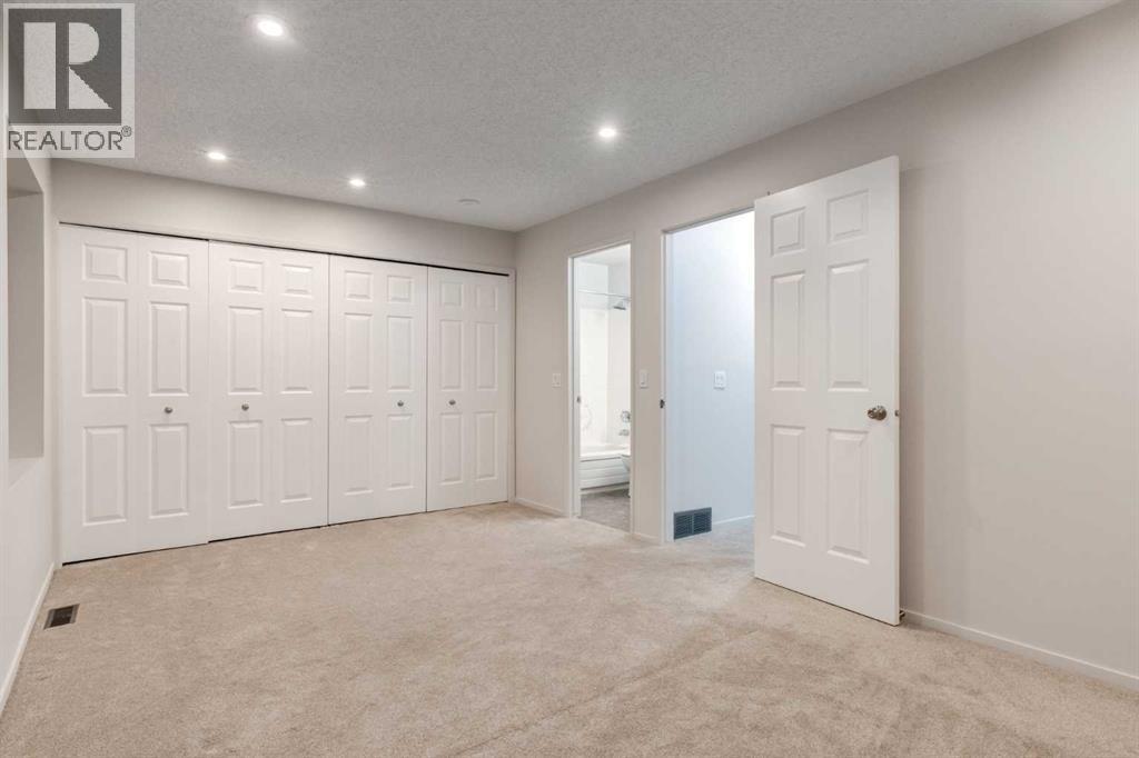 Single Family House for Sale in    Street SW Woodbine Calgary 