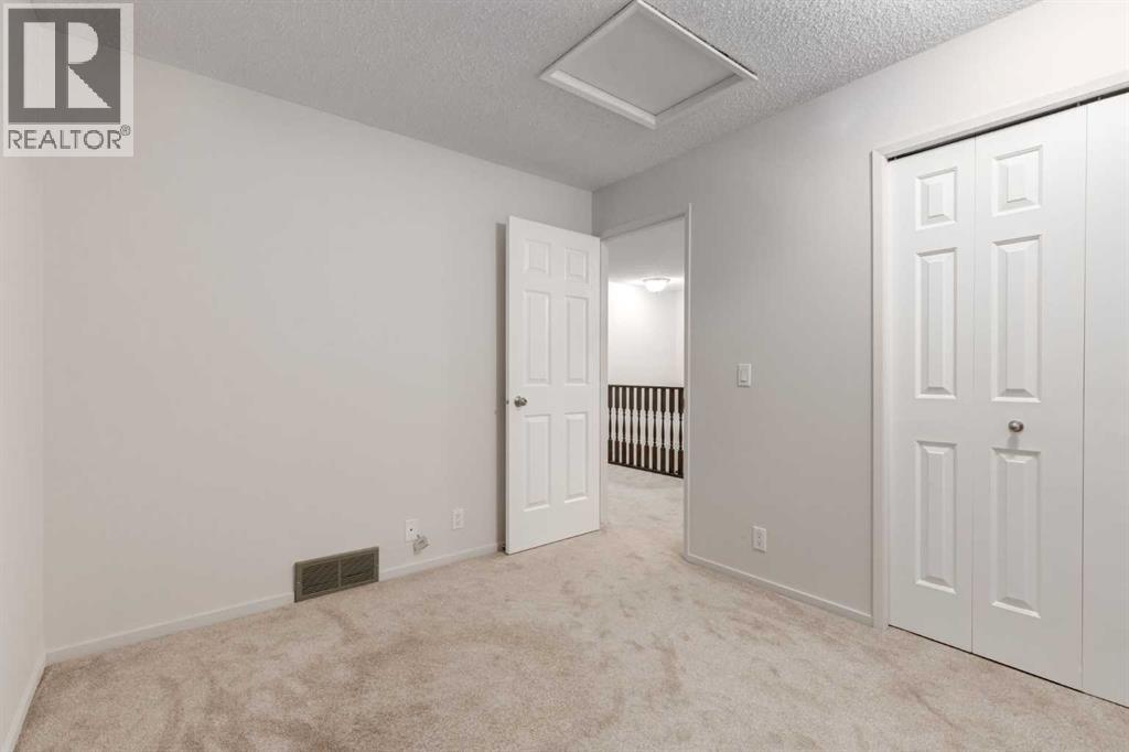 Single Family House for Sale in    Street SW Woodbine Calgary 