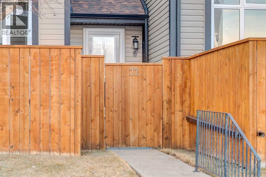 Single Family House for Sale in    Street SW Woodbine Calgary 