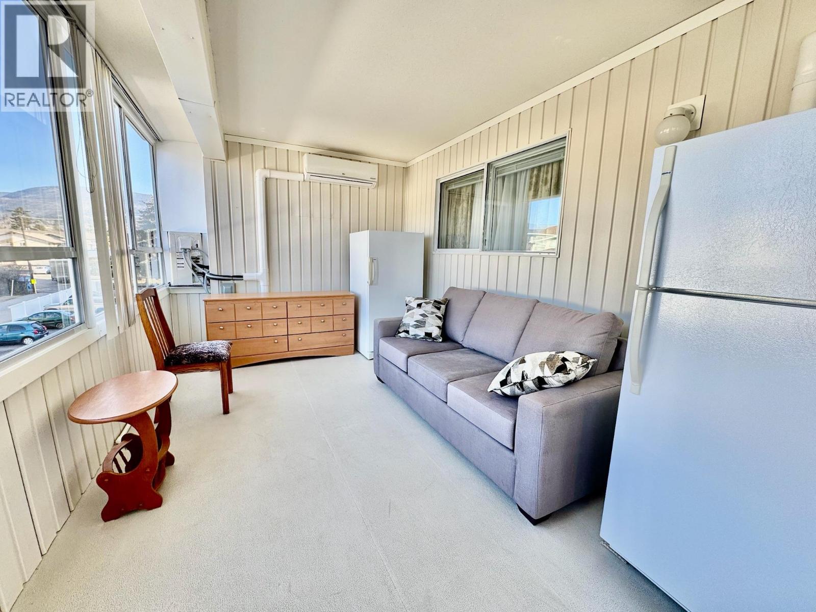 195 Warren Ave Street W Unit# 308, Penticton