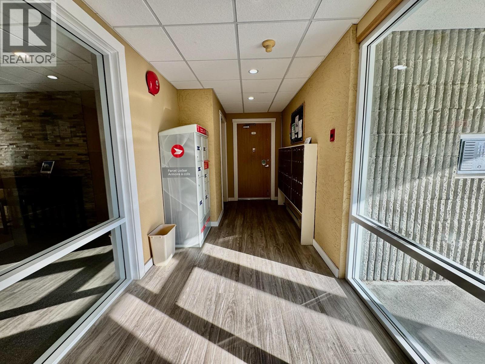 195 Warren Ave Street W Unit# 308, Penticton